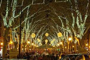 LUCES NAVIDEÑAS YA. NO POR SEGURIDAD 